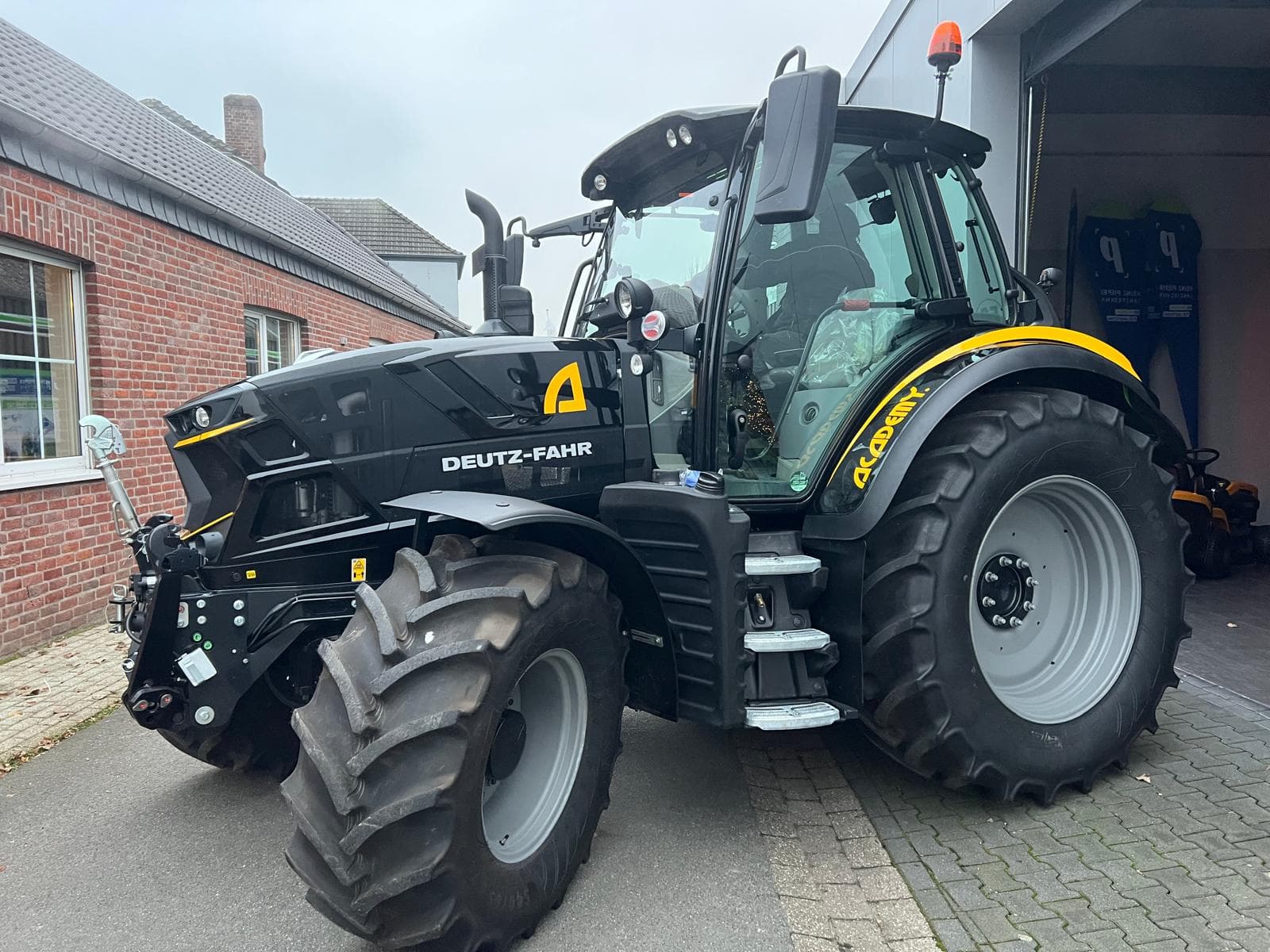 Deutz-Fahr 6130.4